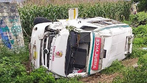 deola ambulance accident.jpeg