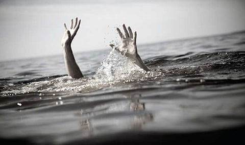 drown