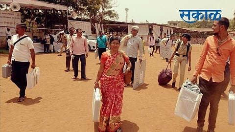 Akola Marathi grampanchyat News Agitation for Gram Panchayat election honorarium