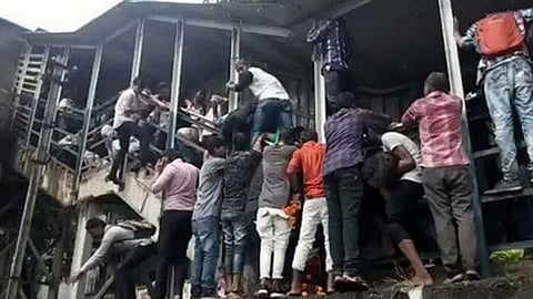 चेंगराचेंगरीच्या आठवणींनी भरते धडकी!