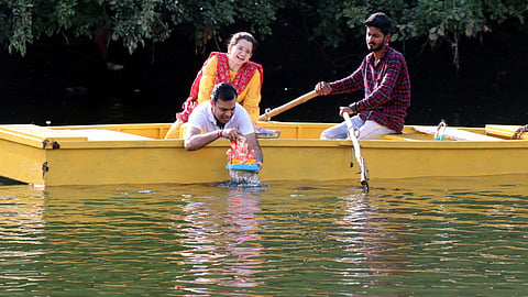 दीड दिवसाच्या गणरायाला निरोप 