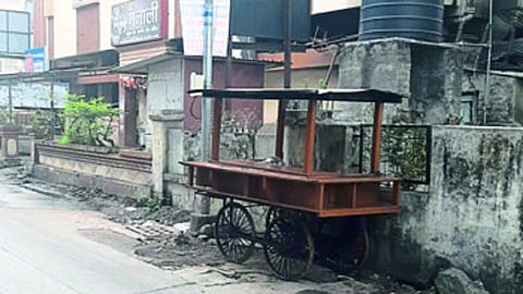 gole colony hatgadi.jpg
