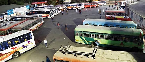  bus  stand 