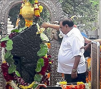 Eknath Khadse says The position of the BJP worse due to Fadnavis