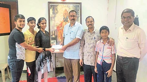 children from Islampur Helped the Corona Center by raising money for food