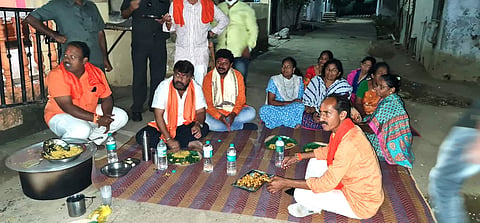 Hingoli district MP Hemant Patil was present at the Kojagiri program in Kinwat taluka