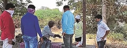 'manavata''s team running for hungry stomachs in Jat