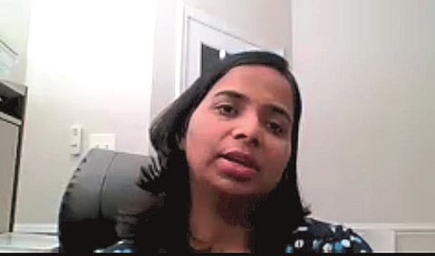  Students experienced day and night games; Conversation with a doctor in the United States