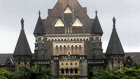 वाढीव वीजबिल तक्रारींवर तातडीने सुनावणी घ्या - मुंबई उच्च न्यायालय