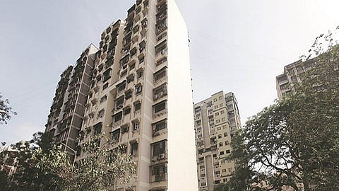 बांधकाम क्षेत्राला रोकड टंचाईचे संकट