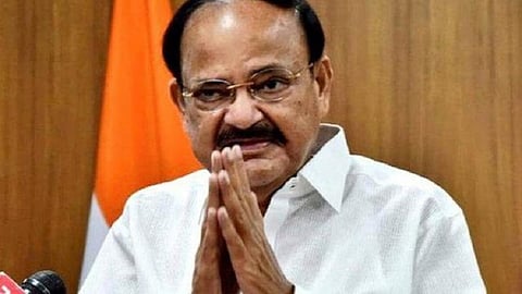 "व्यंकय्या नायडूंनी माफी मागावी, अन्यथा मुंबईत पाऊल ठेऊ देणार नाही"; शिवसेनेतील 'कुणी' दिलाय हा निर्वाणीचा इशारा...