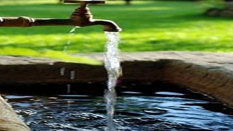 when gram panchayat finance in ratnagiri due to not water connection in schools in ratnagiri