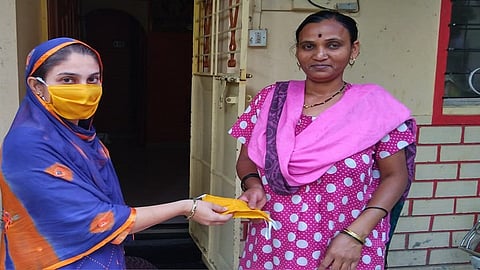 Make masks themselves by summaya in kolhapur marathi news