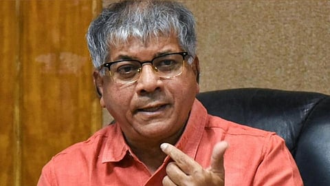 vanchit bahujan aghadi 50 prominent leaders resigns prakash ambedkar