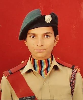 खडतर आव्हाने पार करीत रेणुकाने स्वप्न साकारले; आणि बीएसएफमध्ये खानदेशातील पहिली तरुणी म्हणून झाली भरती !