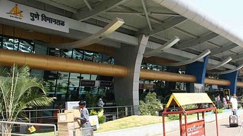 Coronavirus : विमानतळावरून परतणाऱ्या प्रवाशांच्या वाहतुकीसाठी पास 