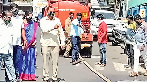 janta curfew Breach of order  city president in chiplun kokan marathi news