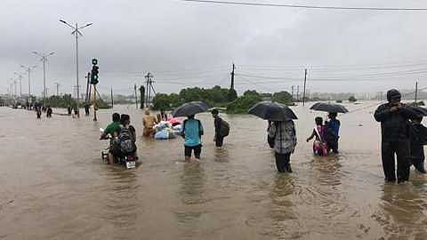 heaivy rain in nepal 10 died and 40 missing