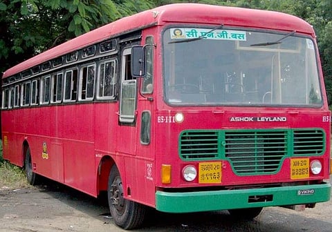 पहिल्याच दिवशी एसटीच्या तीनशे फेऱ्या 