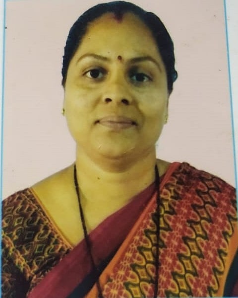 अध्यापनाबरोबरच विद्यार्थ्यांना आजारपणातही मदत करणाऱ्या स्वाती फुटाणे 