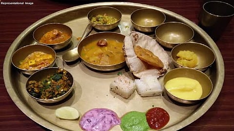मोठी बातमी : महाविकास आघाडीने 'शिवभोजन थाळी' बद्दल घेतला महत्त्वाचा निर्णय 