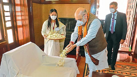 अमित शहा यांची ‘विश्‍वभारती’ला भेट 