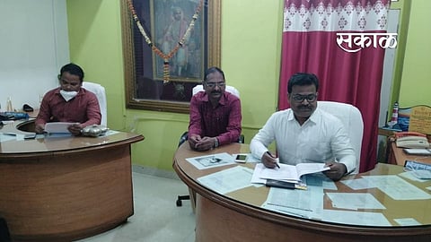 जळगाव ग. स. सोसायटीचे संचालक मंडळ बरखास्त; सोसायटीवर प्रशासकाची नियुक्ती 