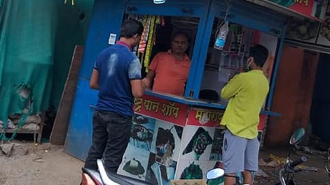 wagholi peoples walking without mask
