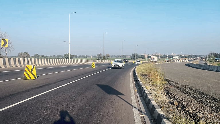 Jalgaon News : मुक्ताईनगर-शाहपूर बायपासच्या चौपदरीकरणासाठी 784 कोटी