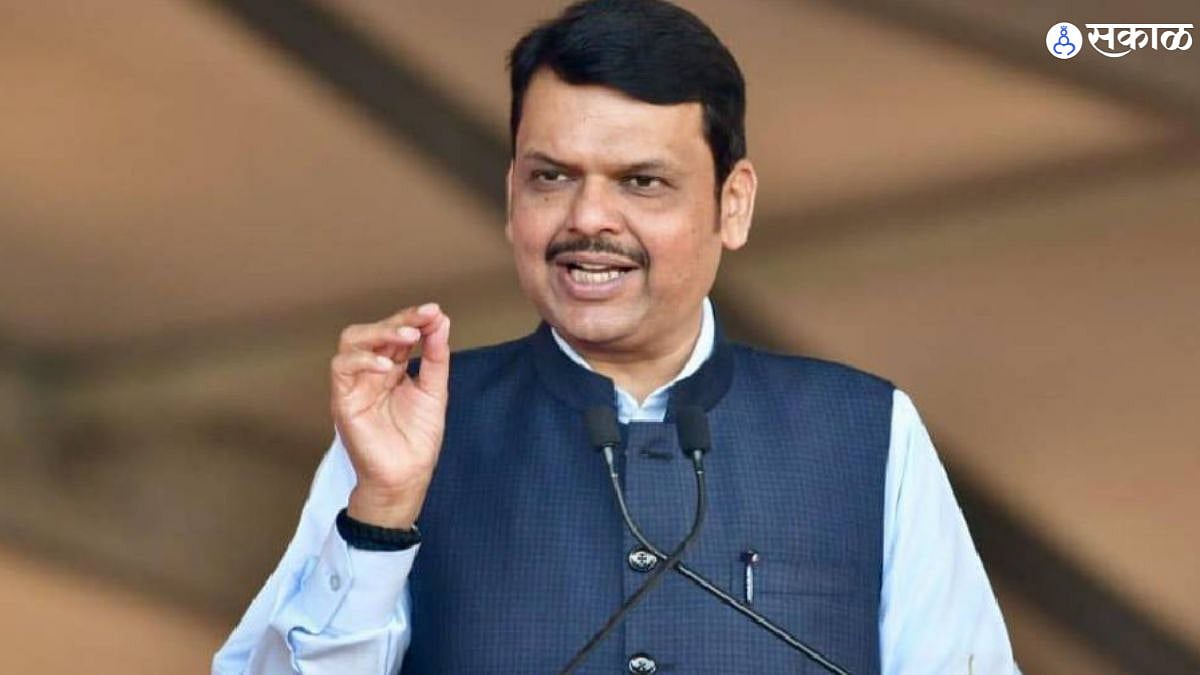 Chief Minister Devendra Fadnavis first signature after taking oath as ...