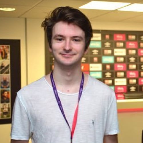 Daniel Davis