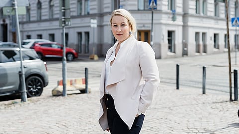 BOWA Legalin Paula Bock on huolissaan yrityksensä mainehallinnasta ja haluaa selventää rooleja yhteistyökumppani SRL:n suuntaan. 