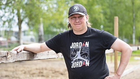 Tuomas Rantanen on ottanut elämässään pohjakosketuksen, mutta raviurheilu on nostanut lempääläisen takaisin pinnalle. Rantanen on toiminut pian vuoden Porin ratavalmentajana.