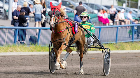 Runoneito ja Jukka Torvinen Kouvola 14062025