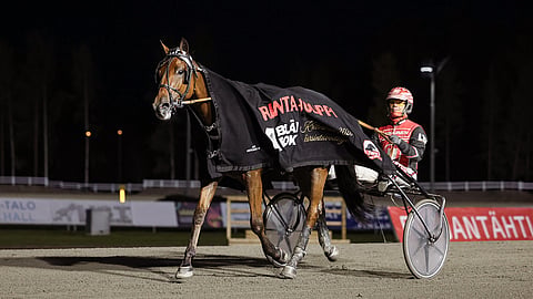Santtu Raitalan sijaan Coriolanus Fridoa ohjastaa Markku Nieminen.