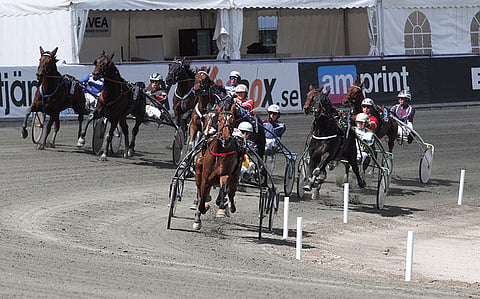 Vuelta Mas Rapida hallitsi Elitloppet-viikonlopun avausravien toista lähtöä alusta loppuun.
