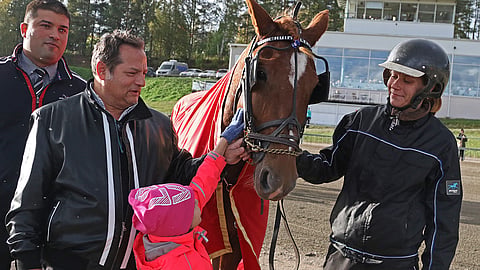Huima Lento kilpaili pääosan urastaa Noora Rinne-Nirvan valmennuksesta.