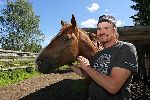 Ville Korjus sanoo nostavansa kunkkarien palkintotasoaiheen esiin kaikkien osallistujahevosten omistajien parhaaksi. Kuva: Jarno Unkuri