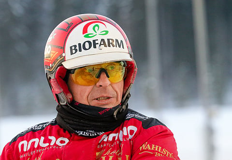 Tapio Perttunen ajoi valmentamansa Zeloksen 5000 euron arvoiseen voittoon.