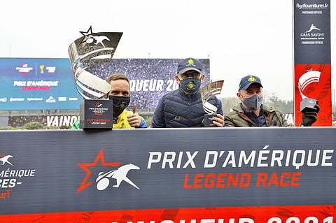Monenlaista tapahtumaa oli, ennen kuin Prix d'Ameriquen voittajaa päästiin juhlimaan. Kuvassa Björn Goop, Antonio Somma ja Sebastien Guarato.  Kuva: JLL-LeTrot