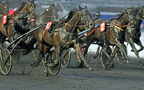 UET Grand Prix -voittaja Power palasi voittokantaan Pariisissa. Kuva kertoo olosuhteet, missä ajettiin. Kuva: Gerard Forni