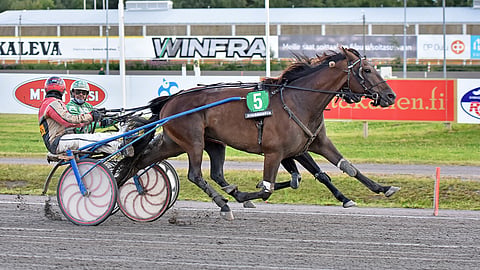 Tuomas Pakkanen narutteli Äimärautiolla kaksi Toto5-tolppaa.