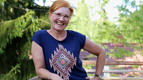 Heli Lepo ja mukana kulkeva tietokanta, ruutupaperivihko.