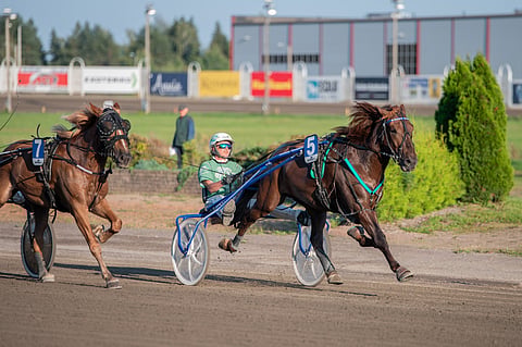 Riksun Xavier esitteli 3-vuotiaana lahjakkuuttaan.