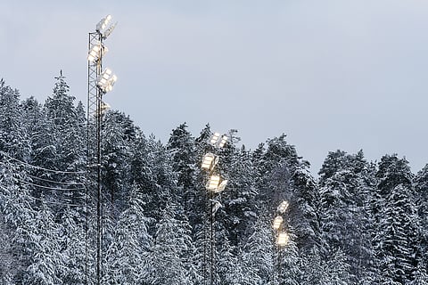 Ratavalojen vaihto pyritään tekemään viikossa.