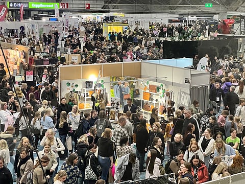 Tampereen messuilla on totuttu täysiin käytäviin.  Viime lauantain hulinaa. 