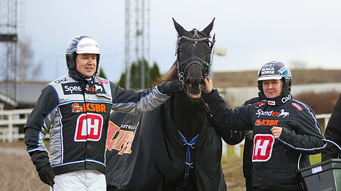 Combat Fighter, valmentaja Antti Ojanperä ja hoitaja Miia Pulkkanen 