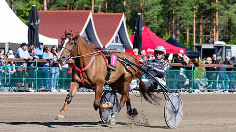 N.P. Liitotähti rattaillaan Antti Teivainen