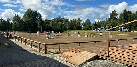 Lupiksella riittää hevosurheilualueita, mutta käyttäjiä ei ole tarpeeksi. 