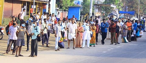 பாரத் பந்த் | முதல் நாளில் தமிழக மக்கள் பரிதவிப்பு - புகைப்படத் தொகுப்பு